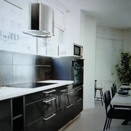 Apartment 6 Arr