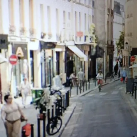 6 Arr Apartment Paris